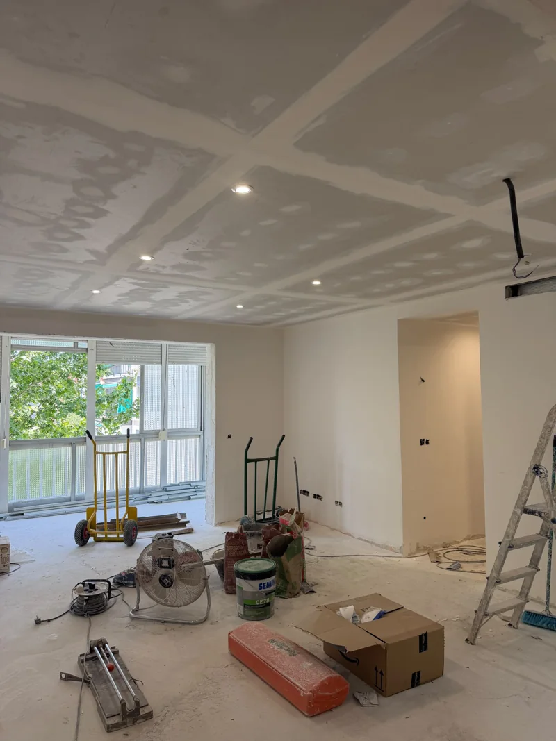 Reforma interior con instalación de puntos de luz